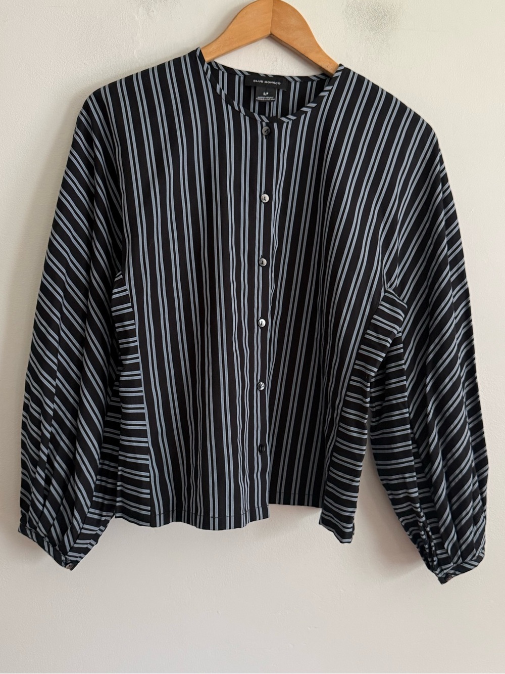 Club Monaco Black Blue Striped Button Front Blouse Balloon Sleeve Size S